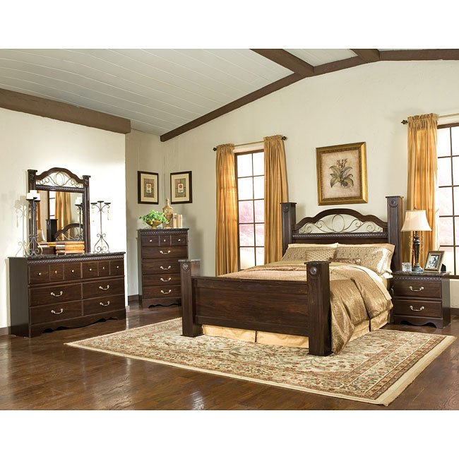 Sorrento Poster Bedroom Set Standard Furniture FurniturePick