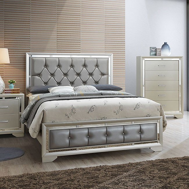 Lorenzo Panel Bedroom Set by Standard Furniture 