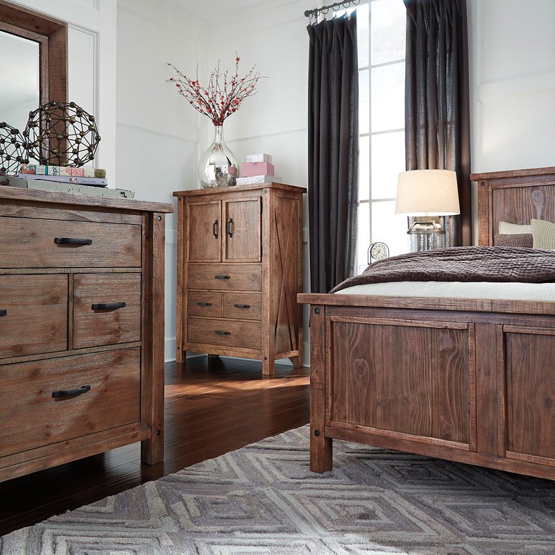 Tamilo Panel Bedroom Set by Signature Design by Ashley FurniturePick