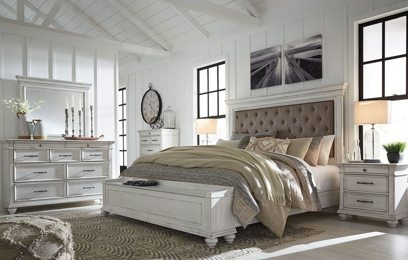 Kanwyn Upholstered Storage Bedroom Set By Signature Design By Ashley Furniturepick