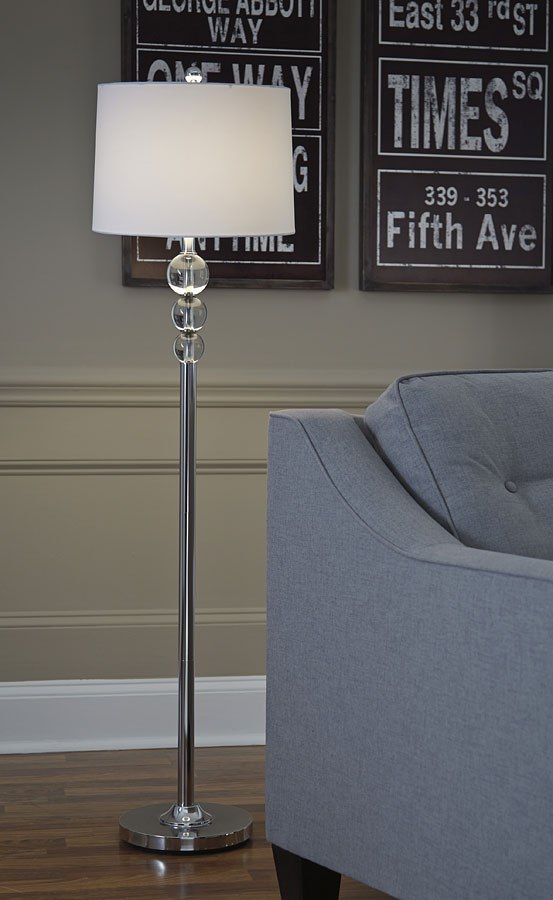 Joaquin Crystal Floor Lamp by Signature Design by Ashley FurniturePick
