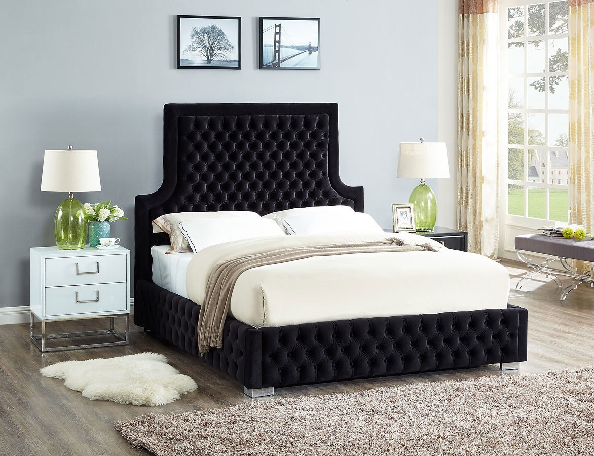 Sedona Upholstered Platform Bed (Black) by Meridian Furniture ...