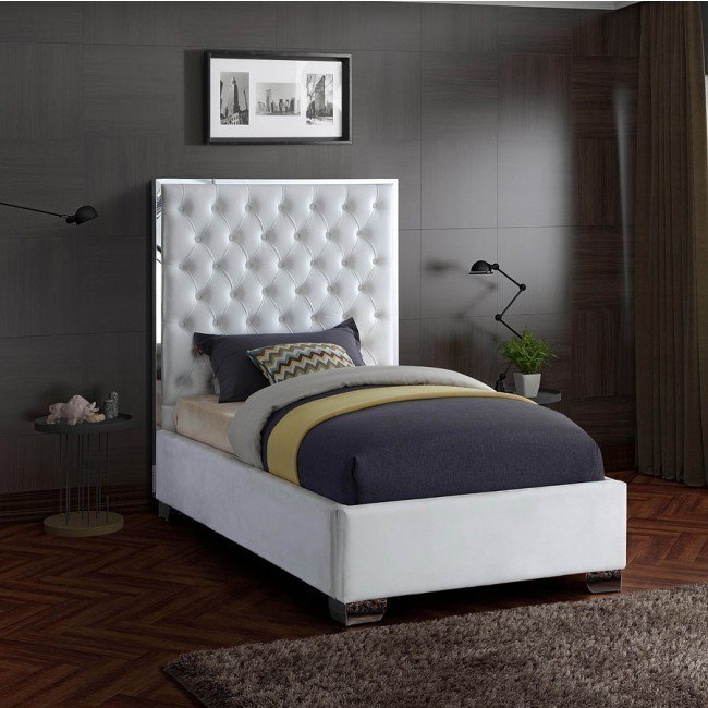 Lexi Youth Upholstered Platform Bed White By Meridian Furniture Furniturepick