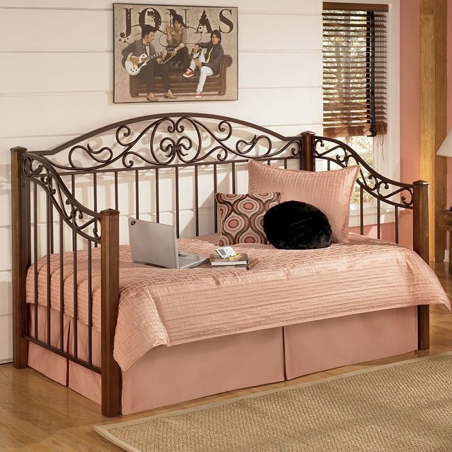 Wyatt Day Bed Signature Design By Ashley Furniture Furniturepick