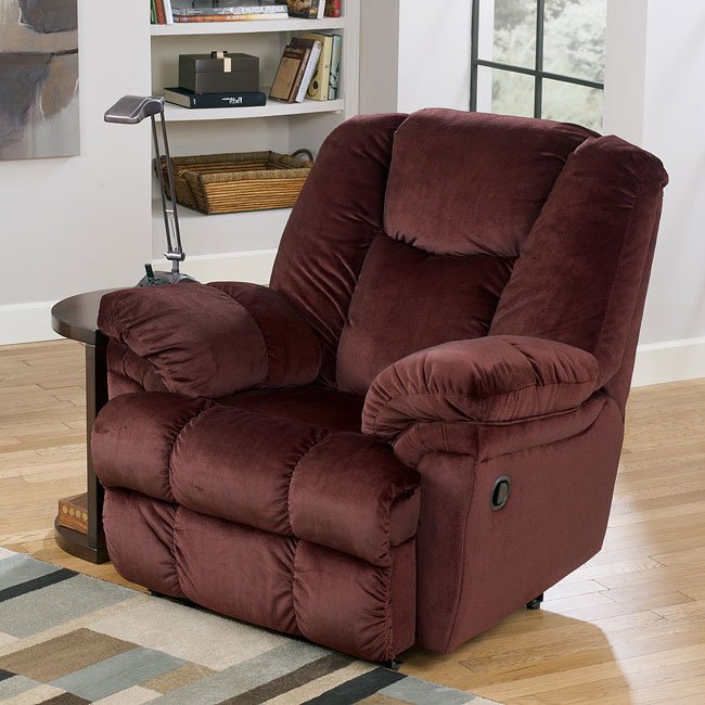 Leoti Burgundy Recliner w/ Power Signature Design by Ashley Furniture FurniturePick