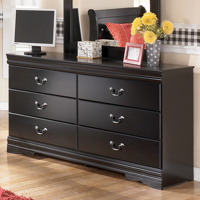 Huey Vineyard Dresser Signature Design By Ashley Furniture Furniturepick