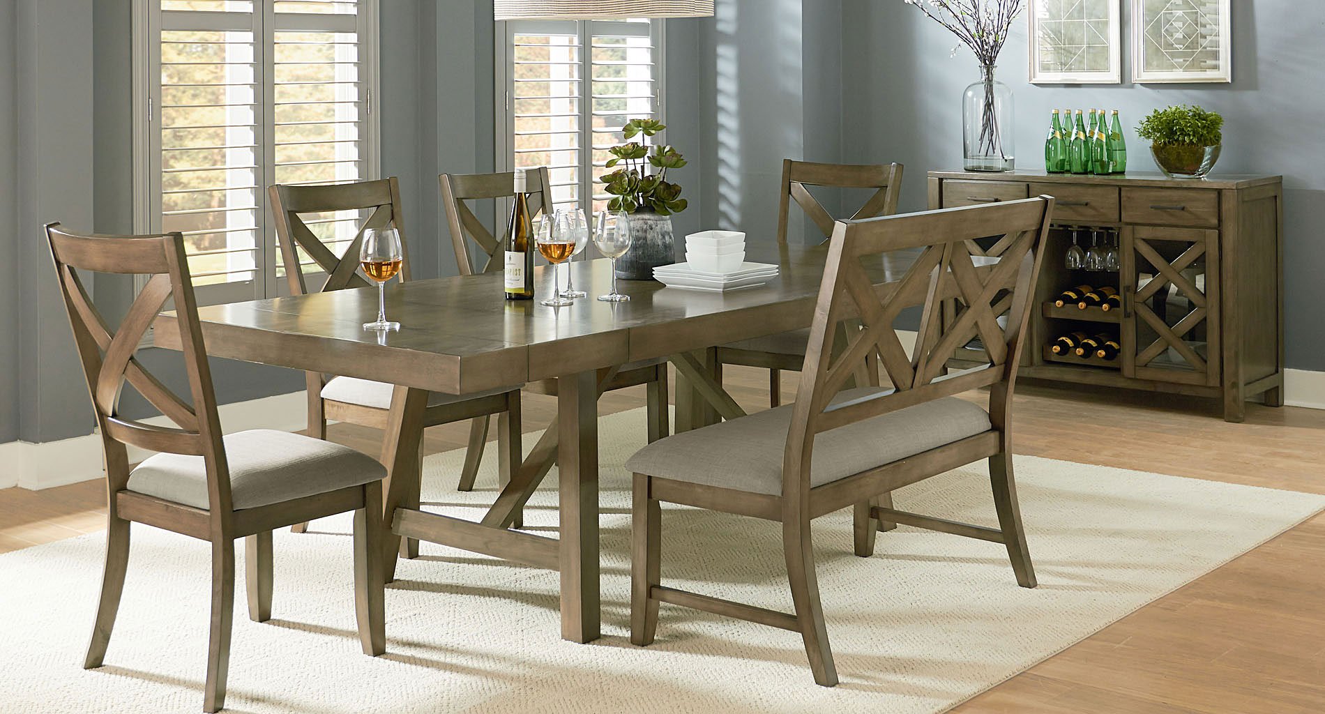 Dining Room Table Set With Bench / Dining Room Tables with Benches - HomesFeed / The rectangular tabletop is perfectly sized for apartment living, or for a compact breakfast nook.