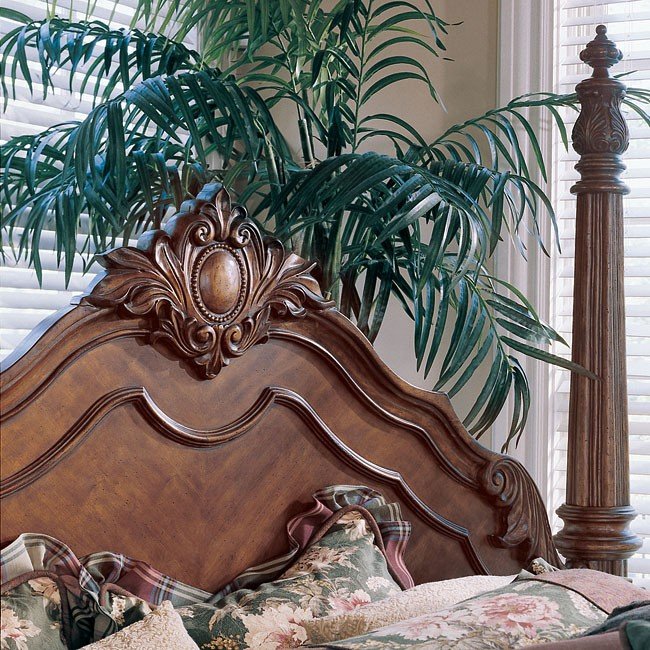 Edwardian Poster Bed Pulaski Furniture FurniturePick