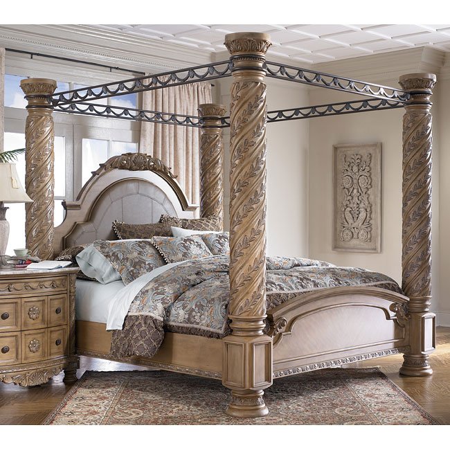 South Coast Poster Canopy Bed By Millennium Furniturepick South Coast Poster Canopy Bed California King